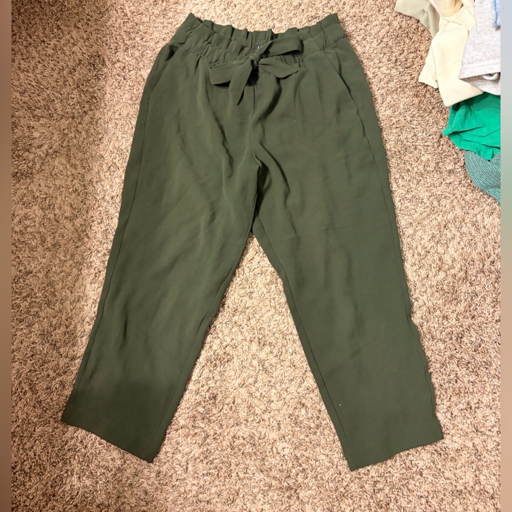 LOFT Women's Green Ankle Pants